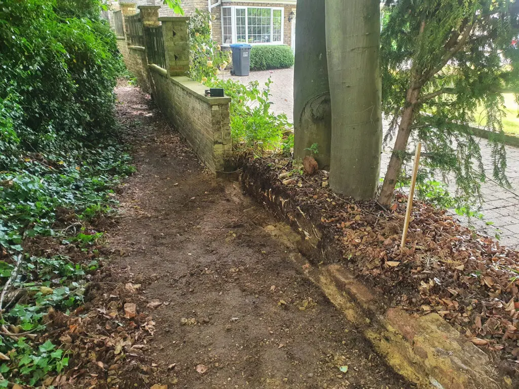 Boundry-wall-digswell-1