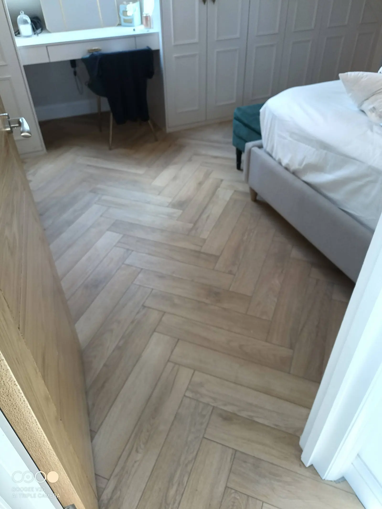Herringbone-flooring-2