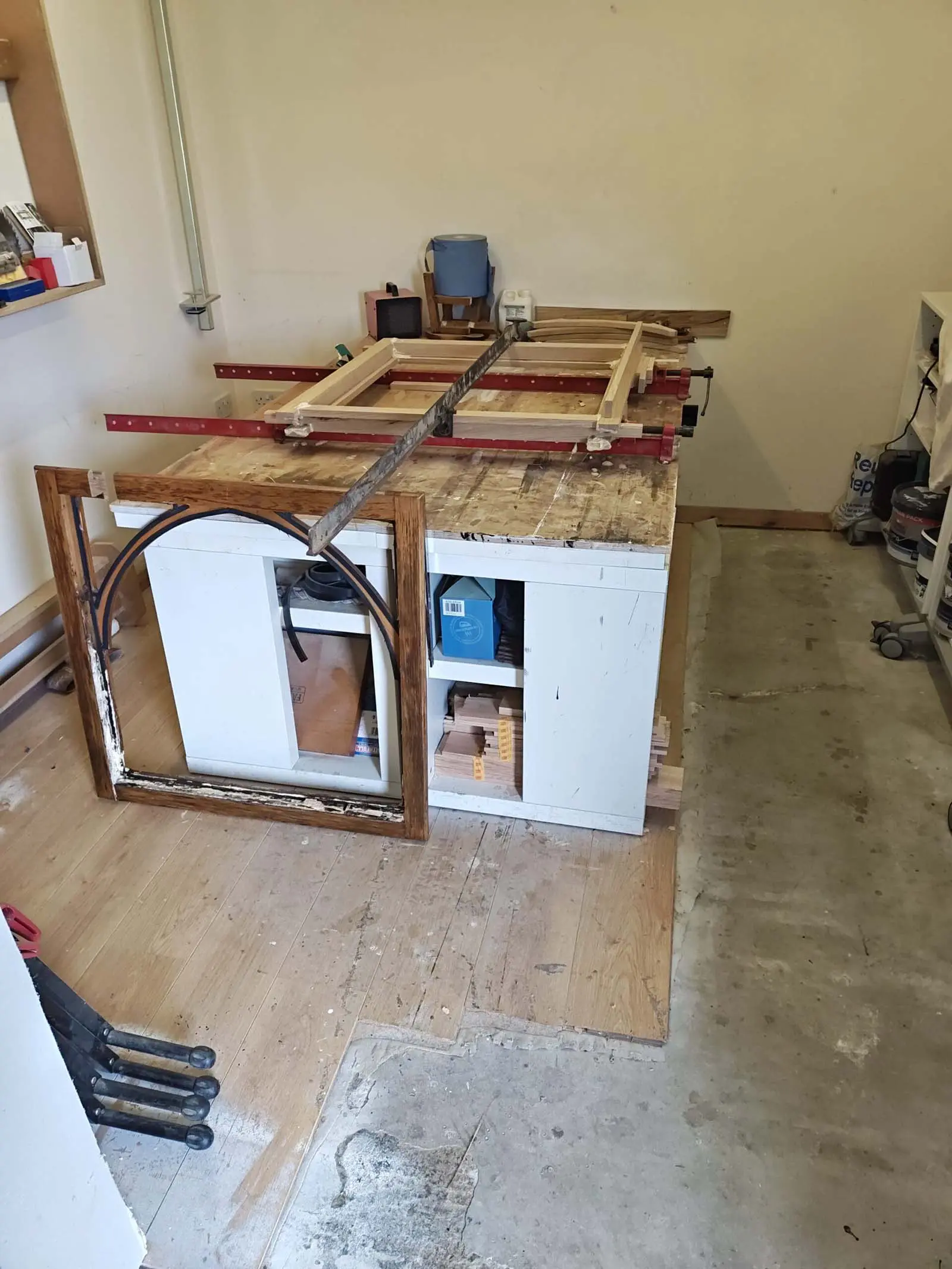 Oak-window-tewin-2