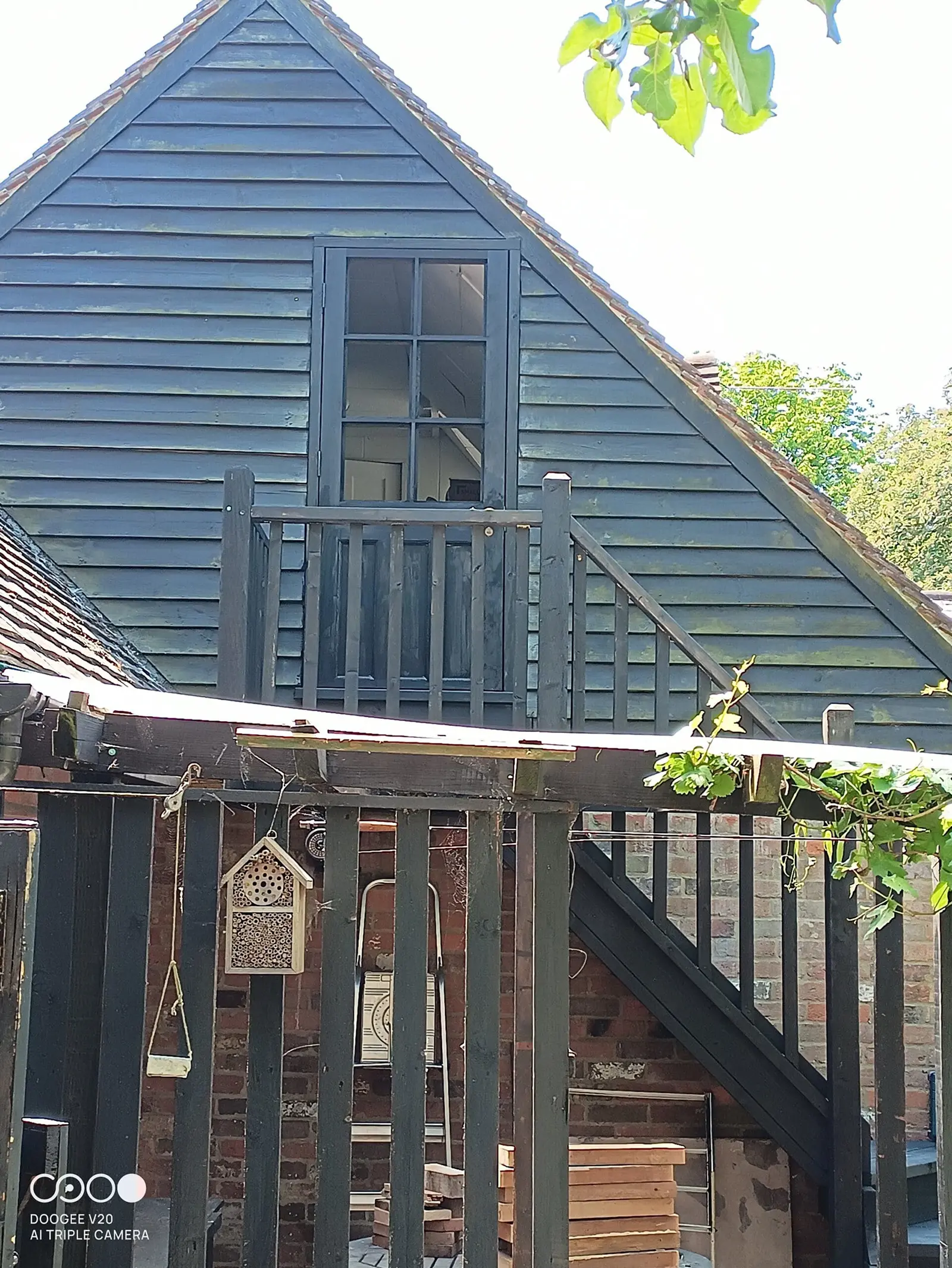 external-staircase-ayot-green-3